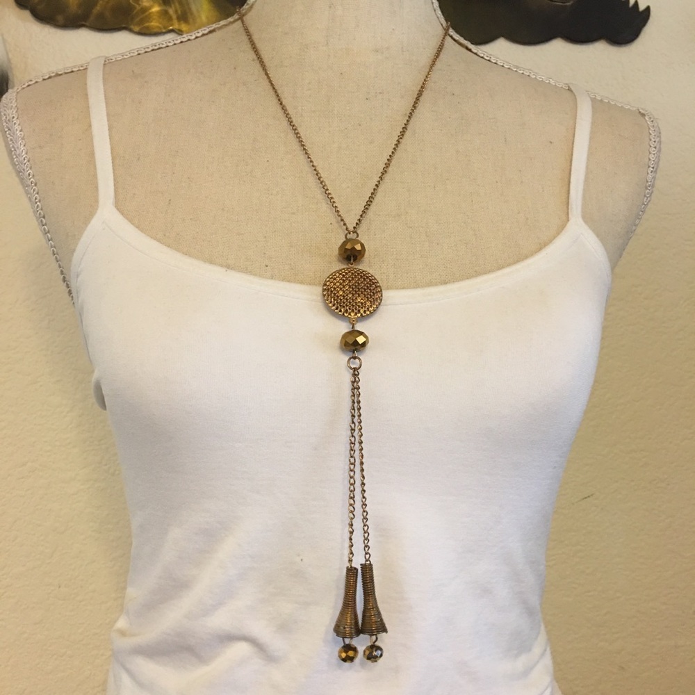 Vintage gold tone dangle horn bead necklace